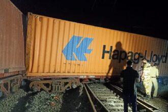 Goods Train Derail in Maharashtra