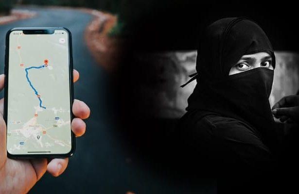 Pakistani Woman Crossing the Border