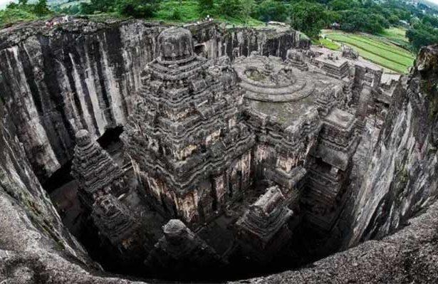 कैलाश मंदिर एलोरा